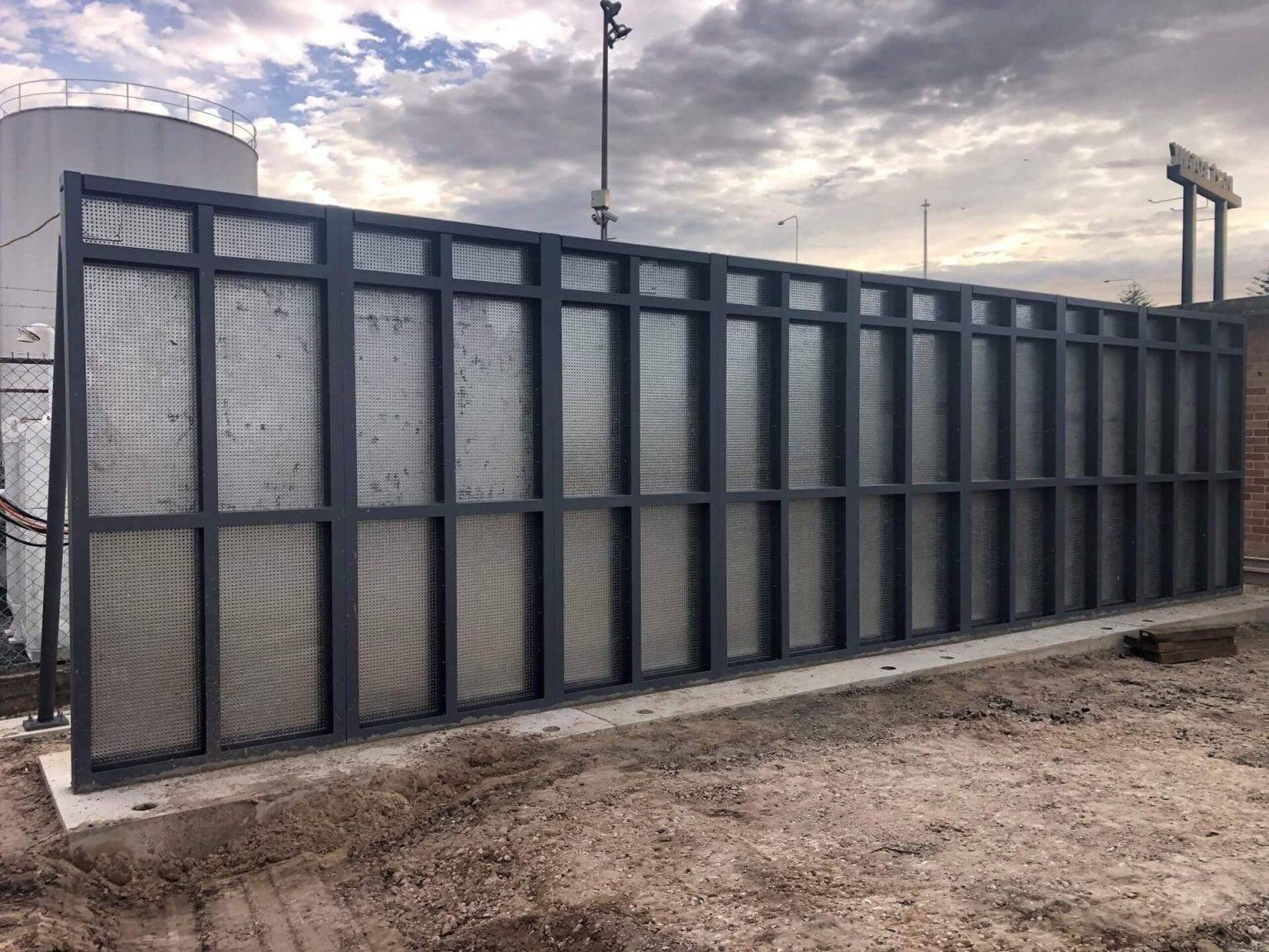 Blast Wall Installation, Oil Fuel Terminal