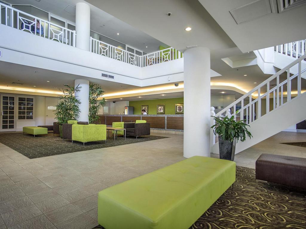 Rydges Esplanade Resort